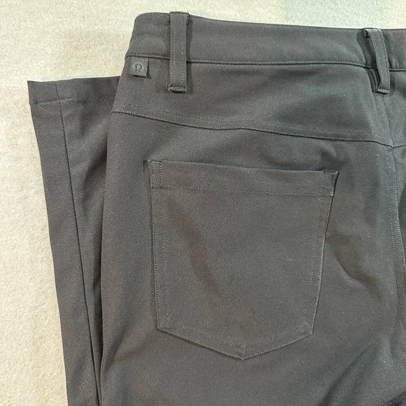 Lululemon Men’s ABC Pants Black Slim Fit Stretch Technical Trousers Size 30 - Picture 8 of 11